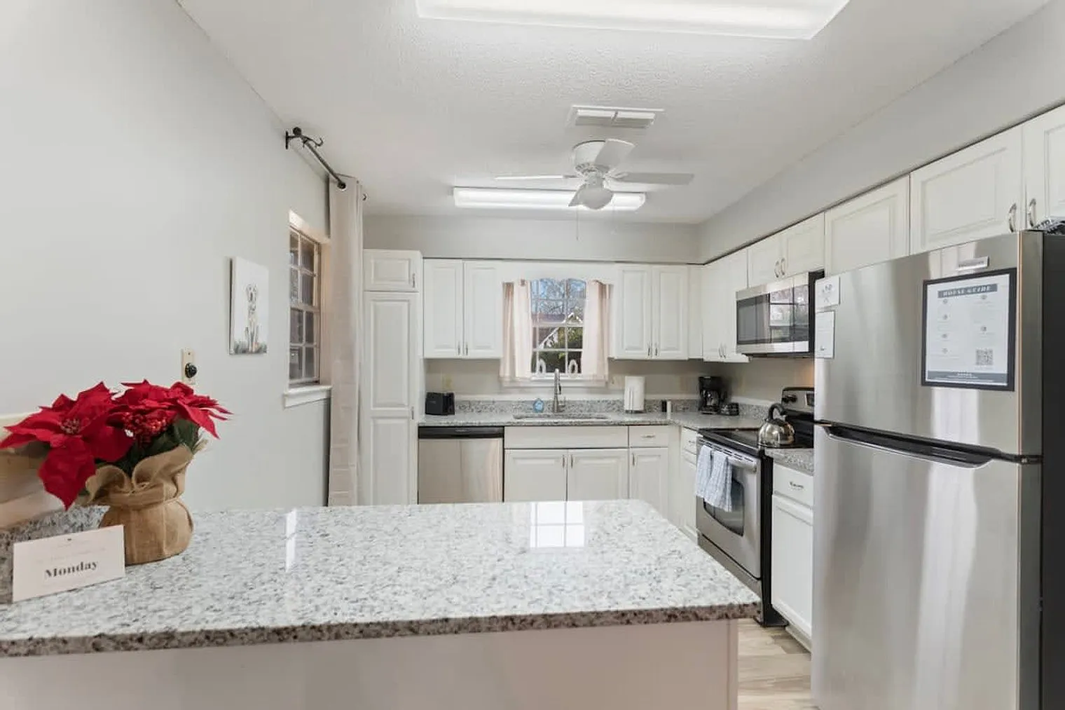 3 bed, 2.0 bath, 1496 sqft, $3,408 — Photo 3