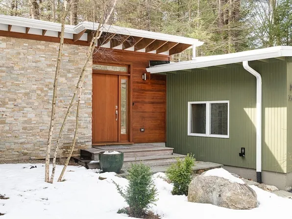 360 N Emerson Rd, Lexington, MA 02420