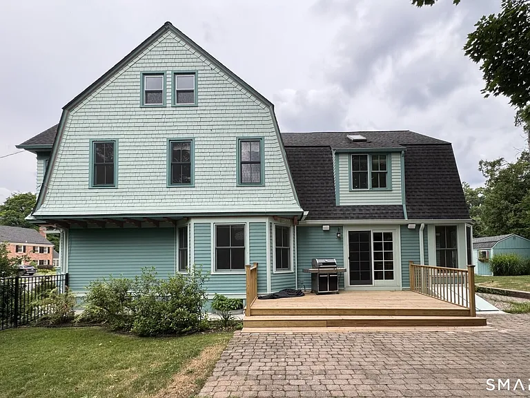 9 Lemay St — Photo 5
