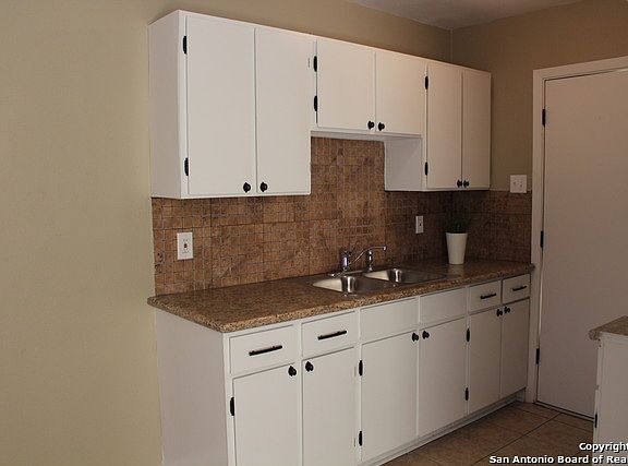 3rd image of 6214 Pike Valley Dr