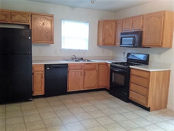 4th image of 7658 Wood Stream Dr