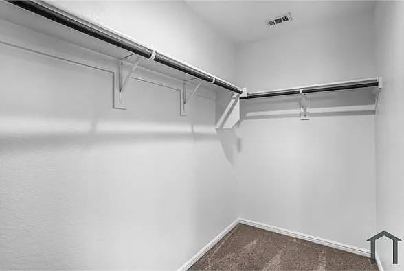 424 Amory St — Photo 18