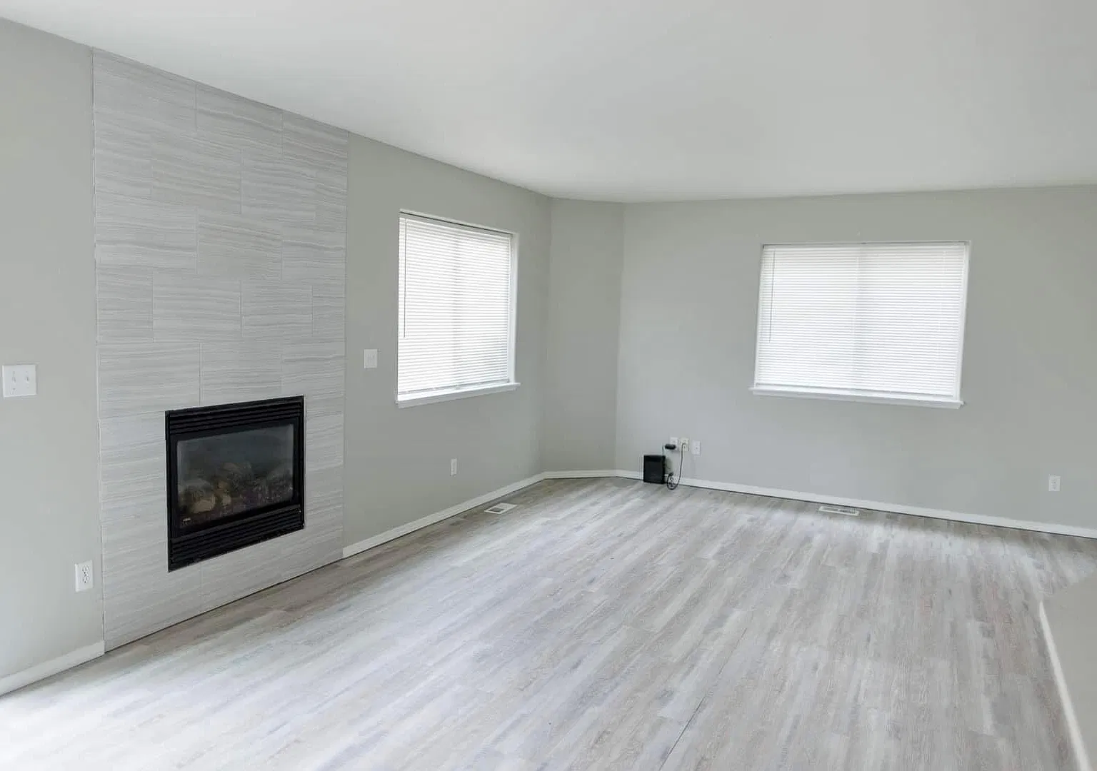 6475 Whispering Loop — Photo 2