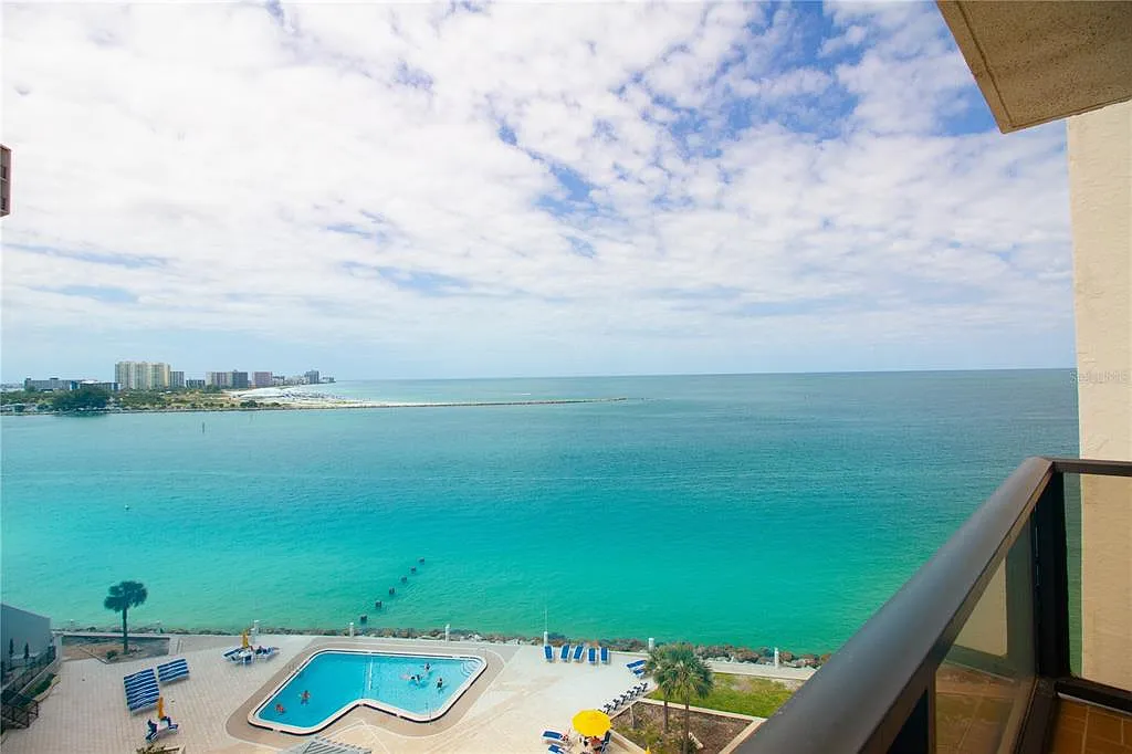 2 bed, 2.0 bath, 1264 sqft, $5,000 — Photo 1