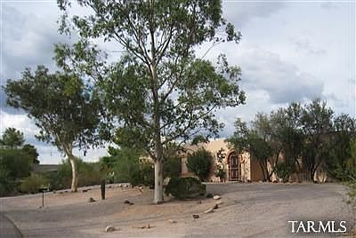 2nd image of 6736 N Harran Dr