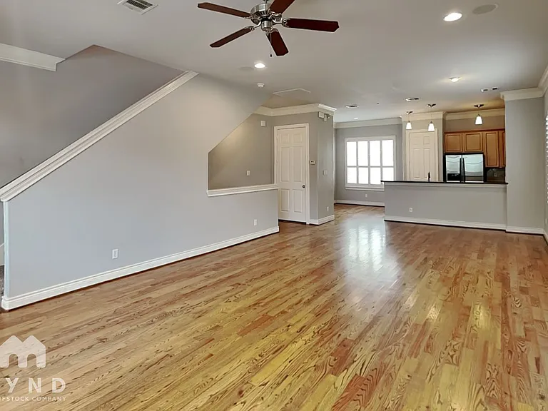 1609 Summer St — Photo 3