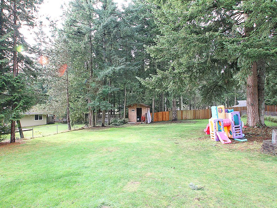 2nd image of 817 216th Ave NE