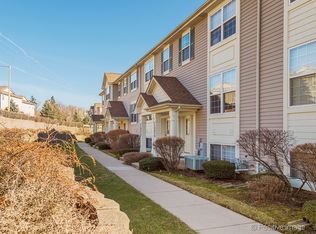 11S474 Rachael Ct, Willowbrook, IL 60527