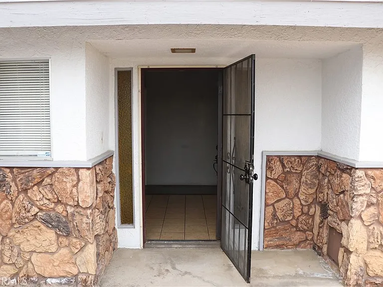 7864 Newhall Ave — Photo 3