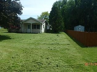 6490 Badgley Rd, East Syracuse, NY 13057