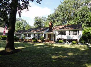 4 Cromwell Dr W, Morristown, NJ 07960