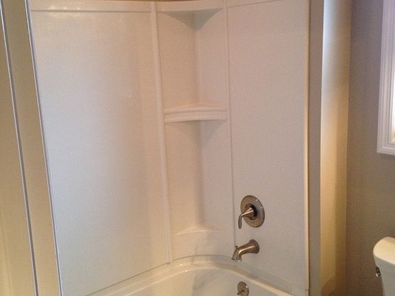 4th image of 63 Roseland Ave APT 40