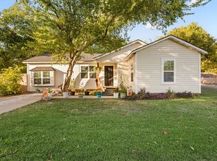 7127 Maple Park Dr, Richland Hills, TX 76118