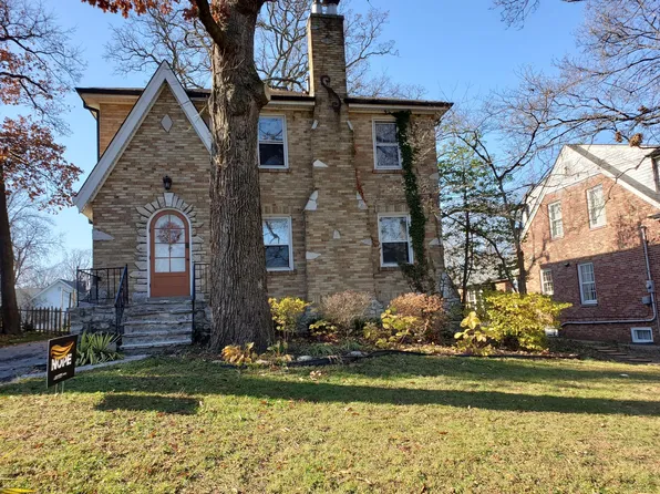 127 Parkland Ave, Saint Louis, MO 63122