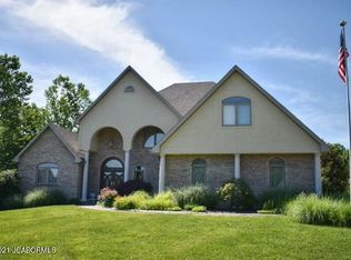 3555 Antietam Ct, Jefferson City, MO 65109