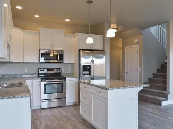 3947 Bella Vista Dr, Santa Clara, UT 84765