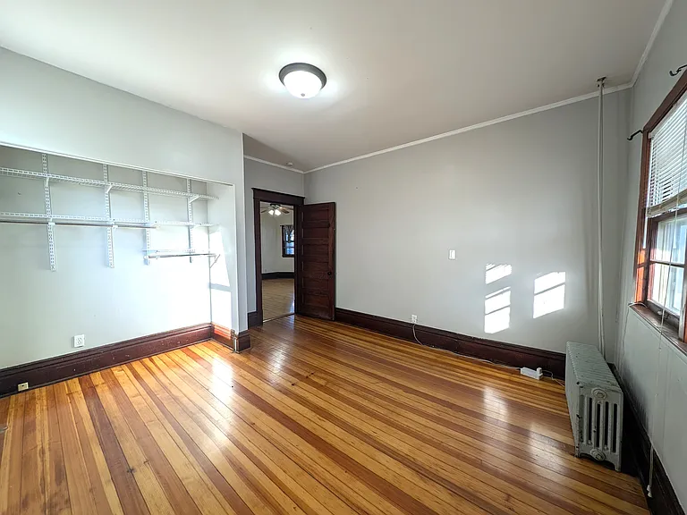 869 Geranium Ave E #1 — Photo 4