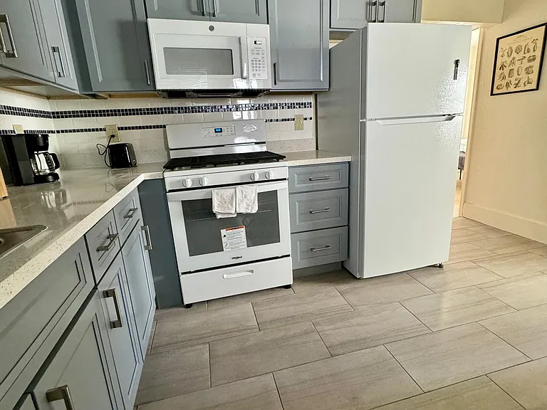 2030 Bancroft Way #6 — Photo 12