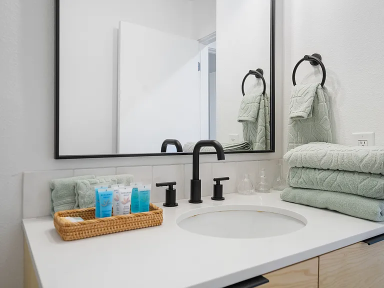10803 Burnwood Dr — Photo 32