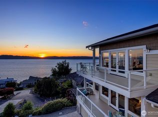 10123 Marine View Dr, Mukilteo, WA