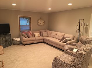 528 West St, Halstead, KS 67056