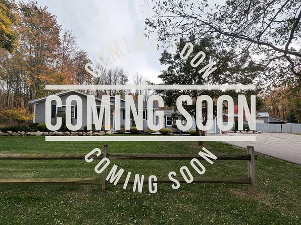 1561 Overhead Rd, Derby, NY 14047