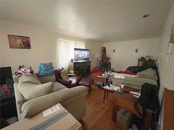 4th image of 341 Pennoak Dr