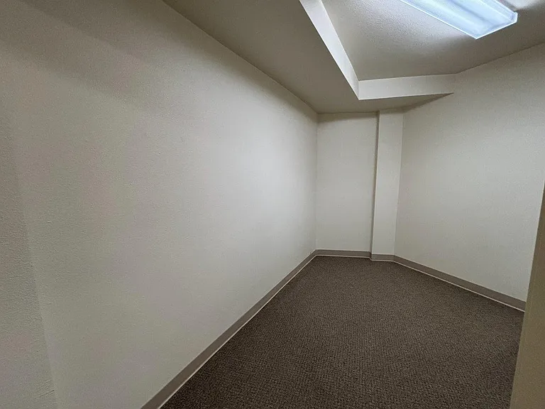 Highland Apartments — Photo 32