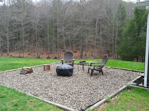 5th image of 298 Homestead Ln