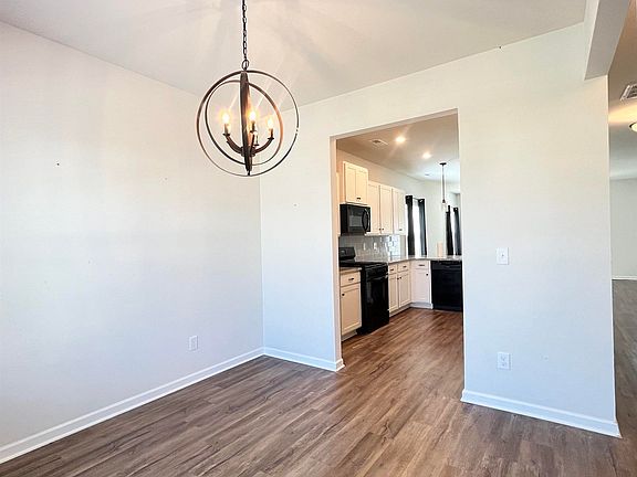 4th image of 29772 Logan Oaks Dr