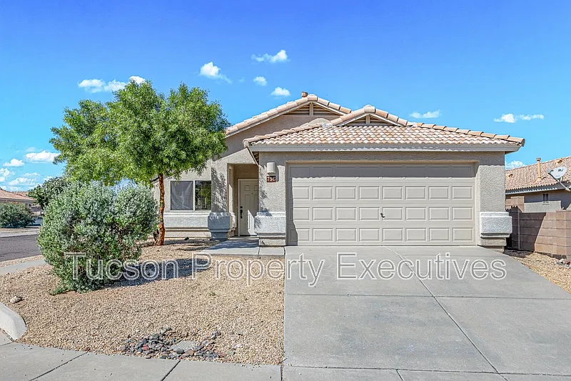 796 S Painted River Way