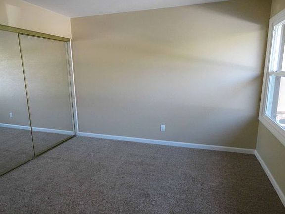 5th image of 6361 Lake Como Ave