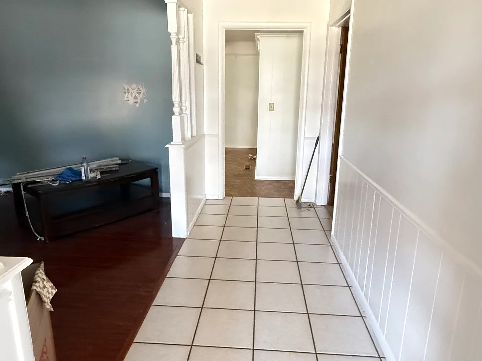 4 bed, 2422 sqft, $2,000 — Photo 3