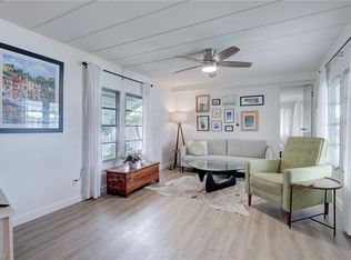 114 Jasmine Ln, Naples, FL 34114