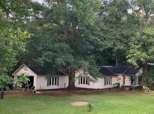 2942 Medlin Rd, Gilmer, TX 75645