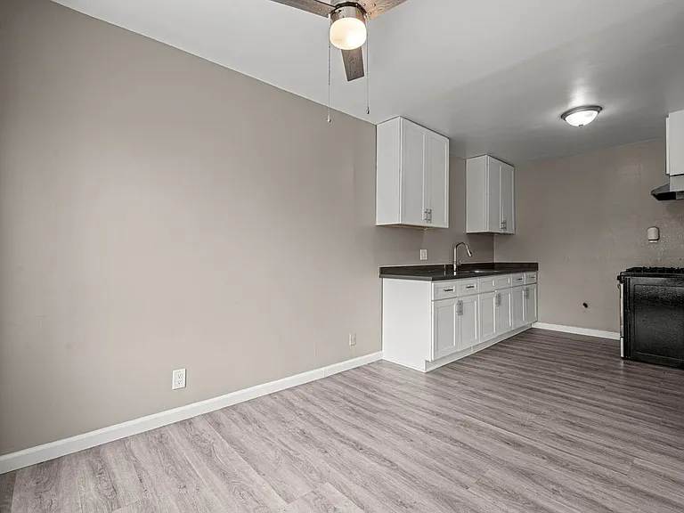 3845 Potomac Ave #11 — Photo 8