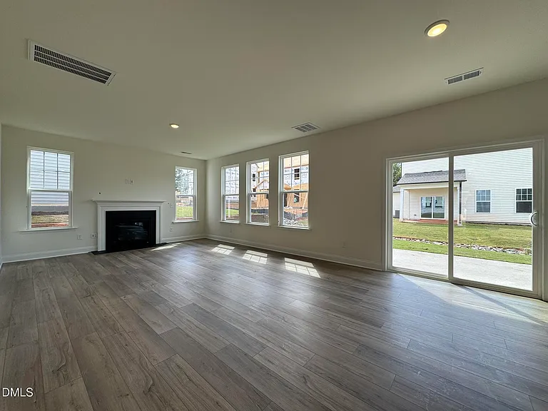231 Faith Ave — Photo 8