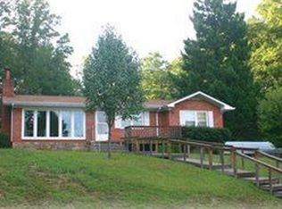 795 Skycoe Dr, Salem, VA 24153