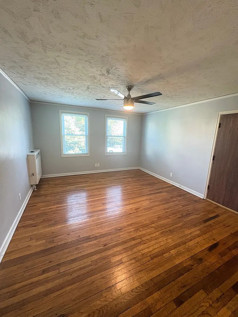 Hillside Court Apartments (317 N. 31st Ave.) — Photo 1