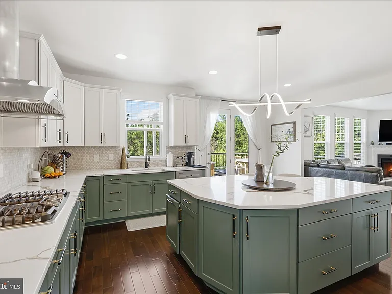 42522 Stratford Landing Dr — Photo 15