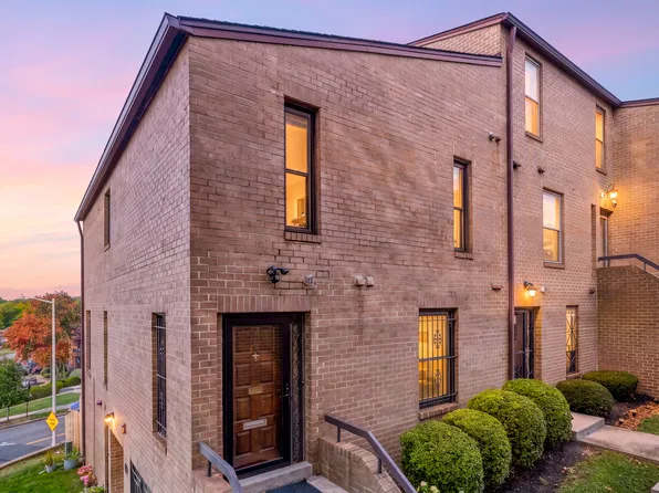 3130 Banneker Dr NE, Washington, DC 20018