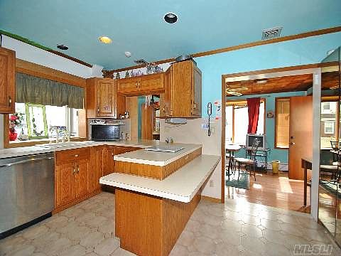 4th image of 44 Sperry Ct