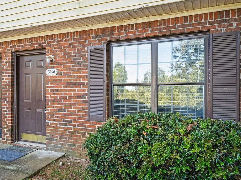 3092 Destin Cir #3 — Photo 7