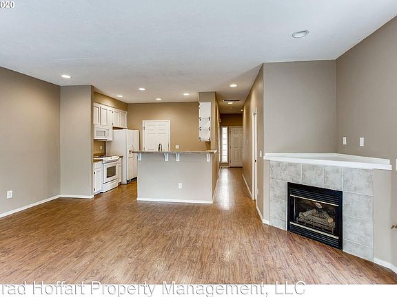 3rd image of 3216 NE 13th Pl #3218