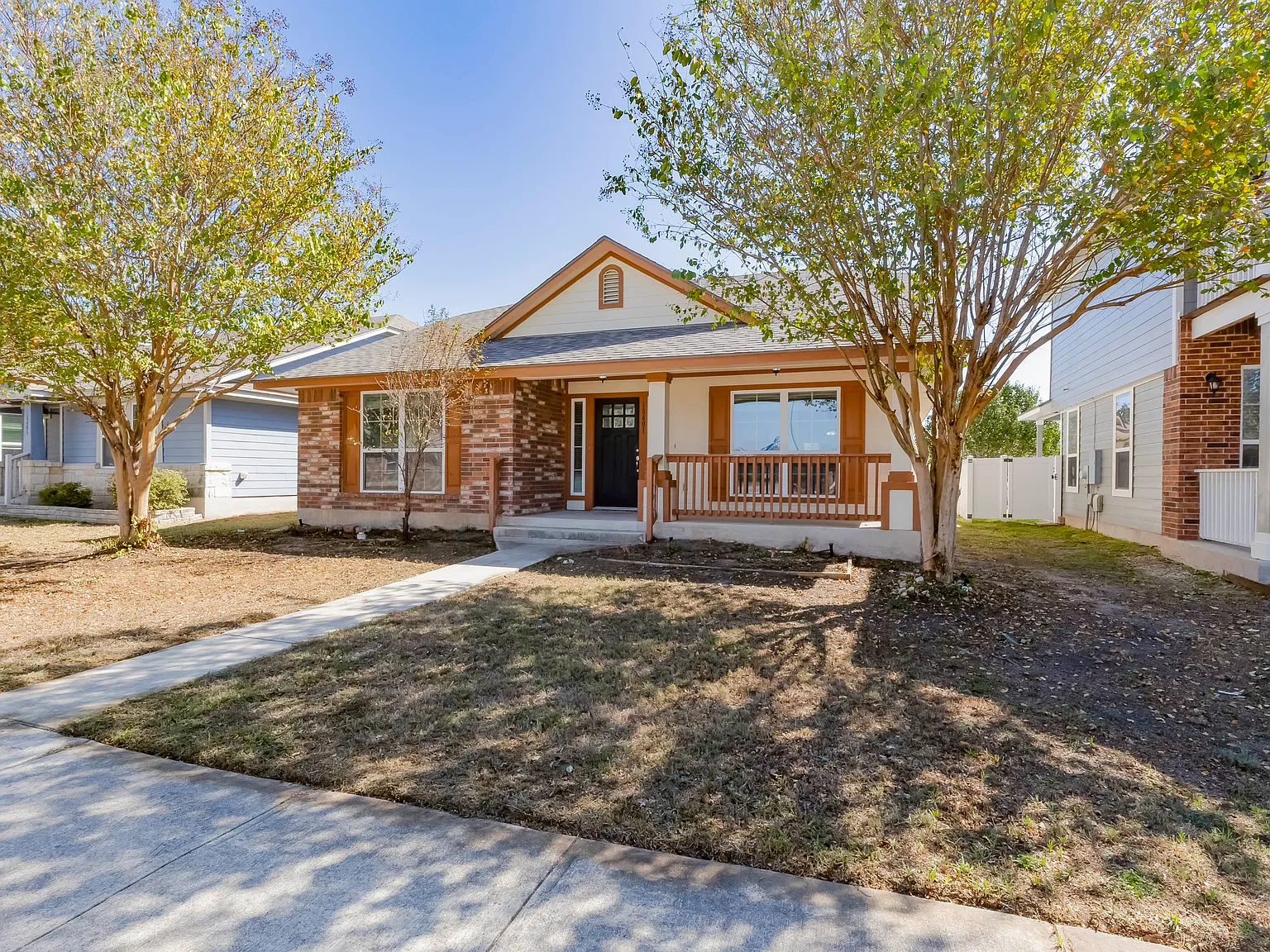 4 bed, 1635 sqft, $2,000 — Photo 2