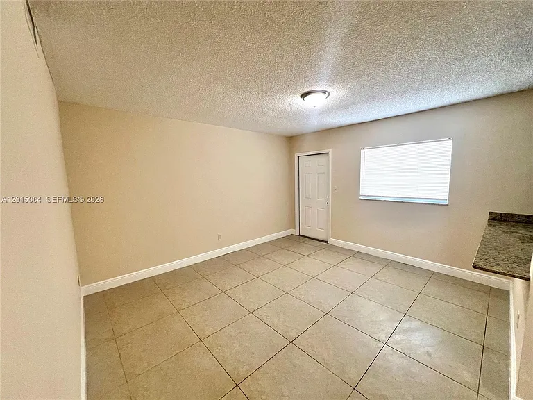 685 NE 85th St #8 — Photo 4