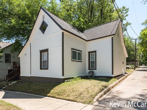 214 Bradford St NE, Grand Rapids, MI 49503