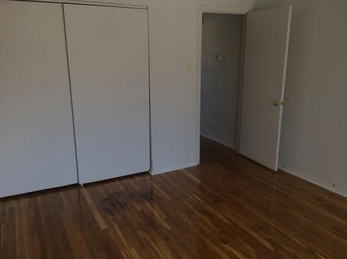 2365 Chaucer Avenue — Photo 4