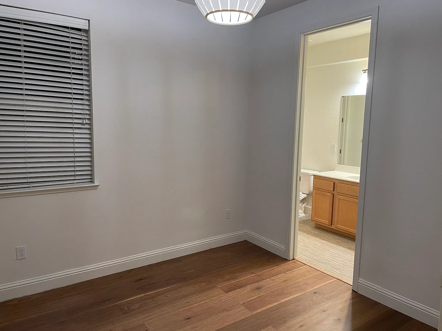 4 bed, 1879 sqft, $1,500 — Photo 4