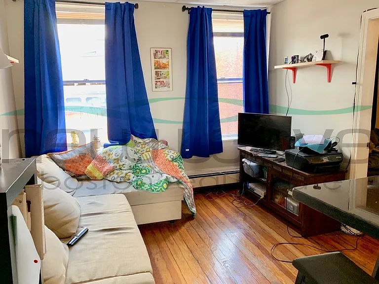 24 Phillips St #11 — Photo 4